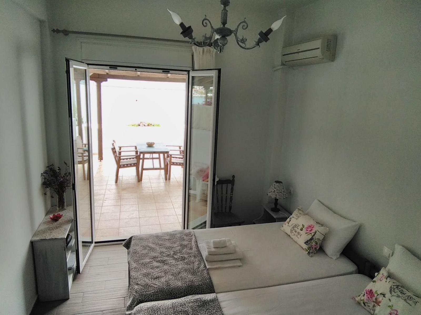 Meli-Ios Guest House Almiropótamos Екстериор снимка