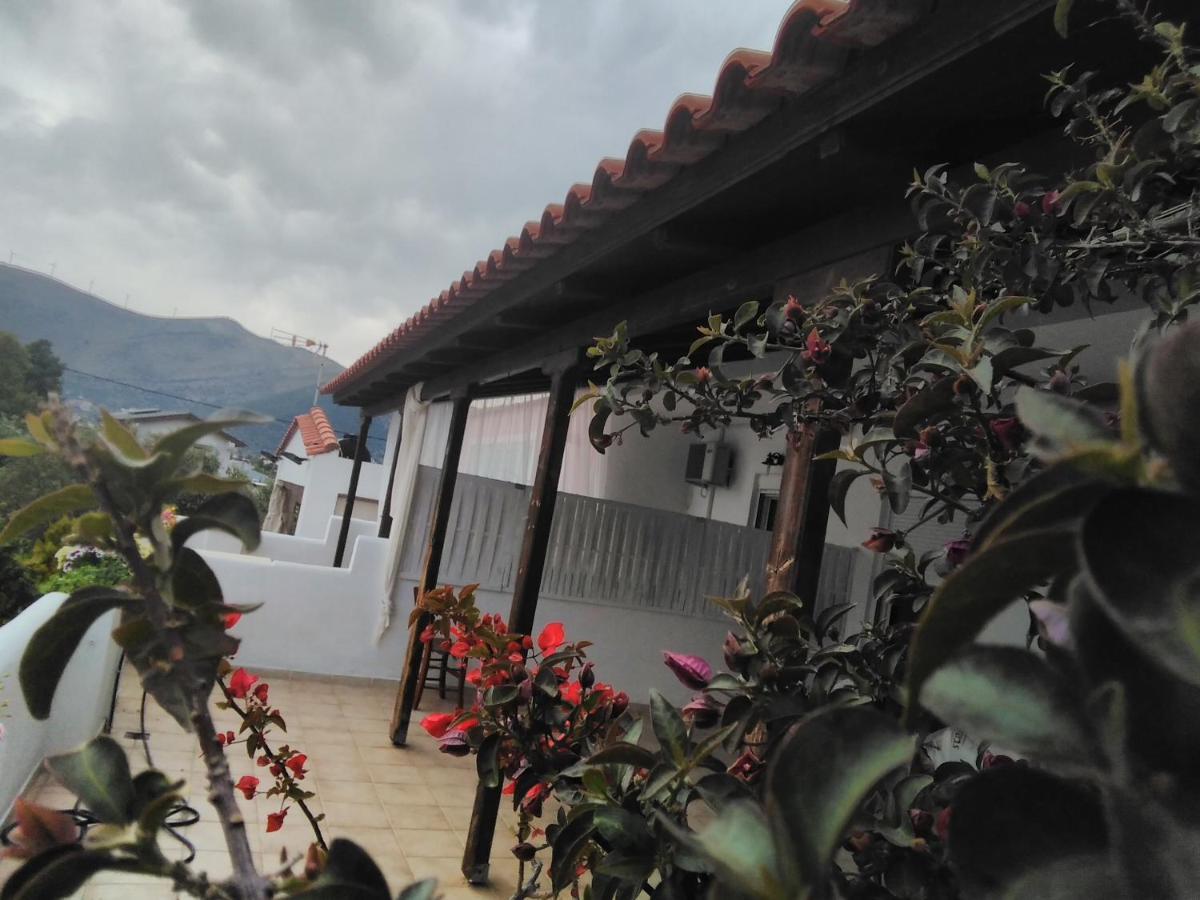 Meli-Ios Guest House Almiropótamos Екстериор снимка